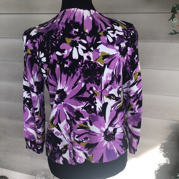 Style & Co women’s long sleeve embellished hook and eye floral blouse size Small - Picture 7 of 11